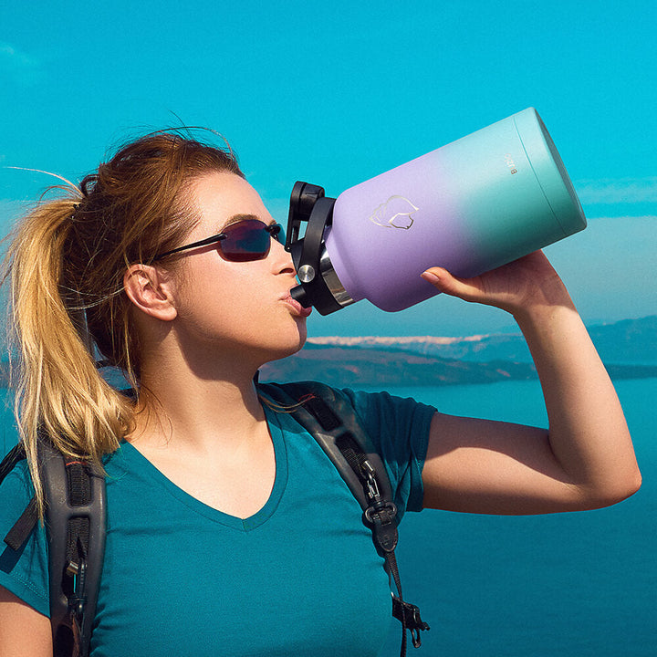 insulated 64 oz water bottle 